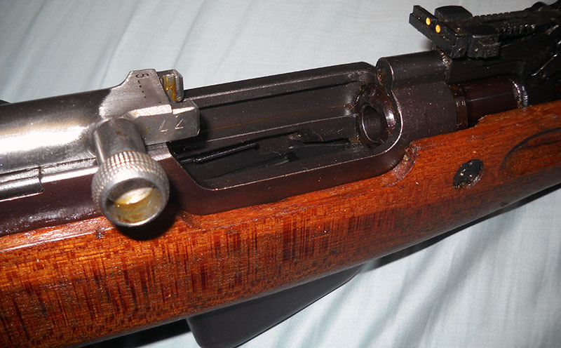 detail, SKS action, right side, open